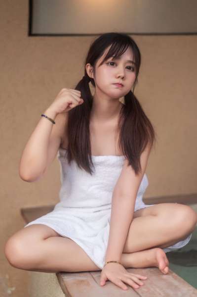 出水芙蓉美妙的佳人