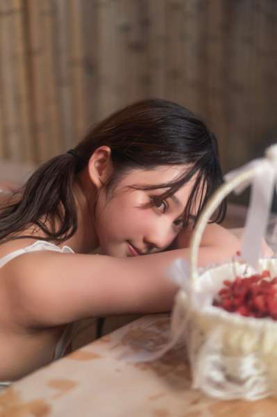 出水芙蓉美妙的佳人