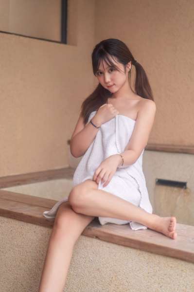 出水芙蓉美妙的佳人
