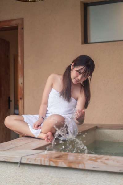 出水芙蓉美妙的佳人