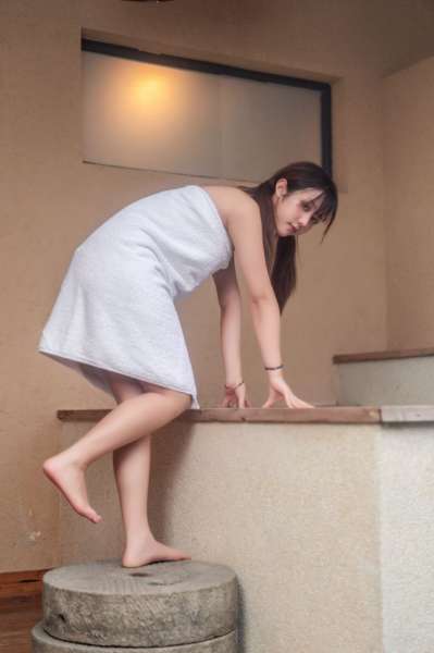 出水芙蓉美妙的佳人