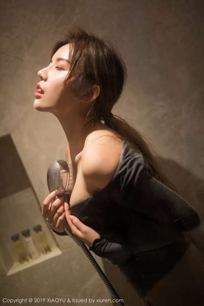 专属服务陆萱萱白皙胴体奶味十足