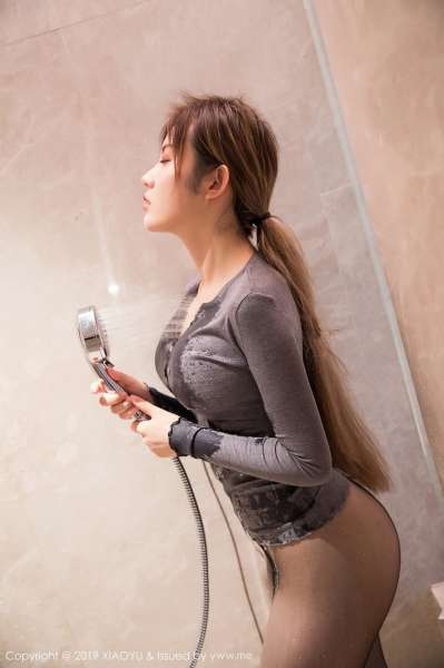 专属服务陆萱萱白皙胴体奶味十足