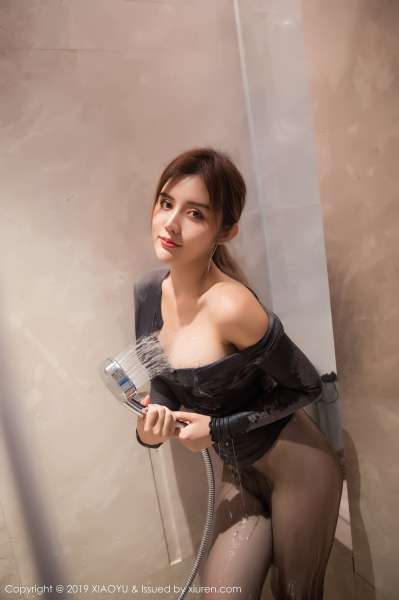 专属服务陆萱萱白皙胴体奶味十足