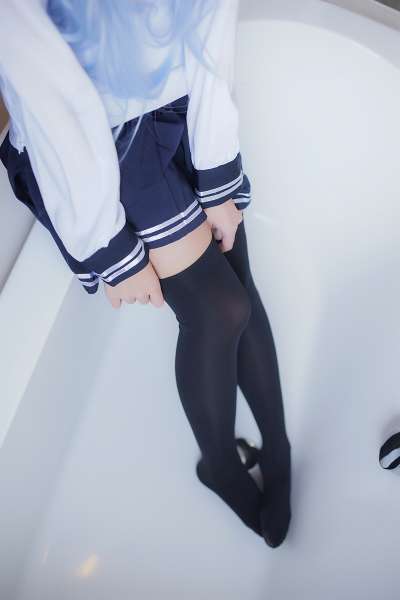 鲜嫩的少女 天然的春药