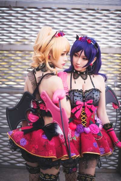 LoveLive舞娘东条希cos美腿嫩乳写真