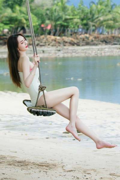 御姐于思琪海边风情诱人心魄