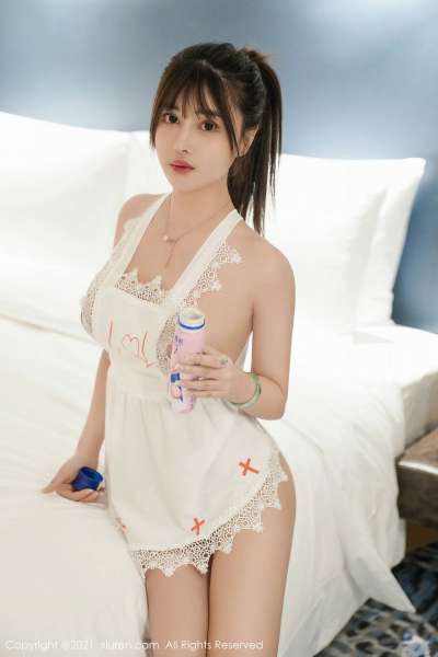 嫩模萌奈子情趣内衣主题极致诱惑写真火辣身材白色真空私房