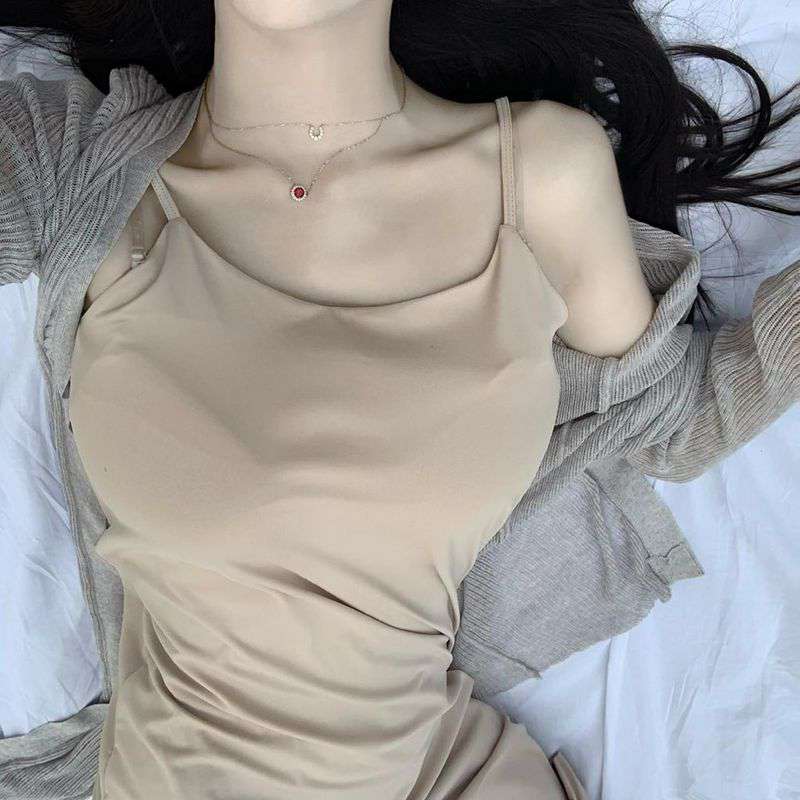 流香玉颗 酥胸荡漾 涓涓露滴牡丹心