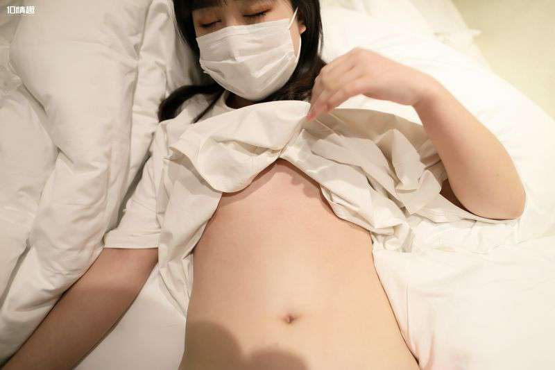 ROSI写真口罩美女