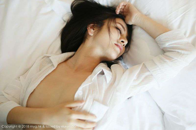 李李七七喜喜性感写真