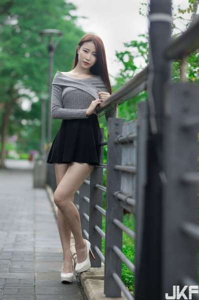 台模杨思原新店碧潭外拍