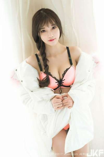 杨晨晨sugarXIUREN高清写真图