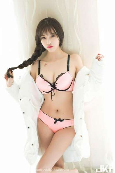 杨晨晨sugarXIUREN高清写真图