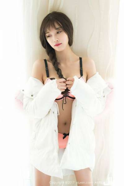 杨晨晨sugarXIUREN高清写真图