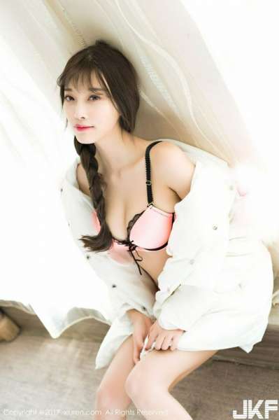 杨晨晨sugarXIUREN高清写真图