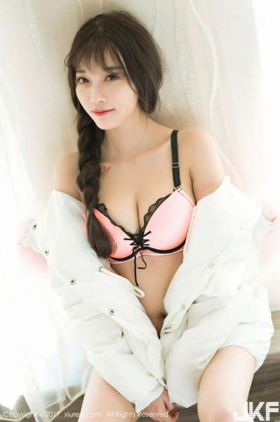 杨晨晨sugarXIUREN高清写真图