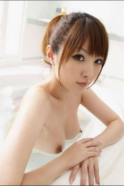 白花花的大奶子惹人爱