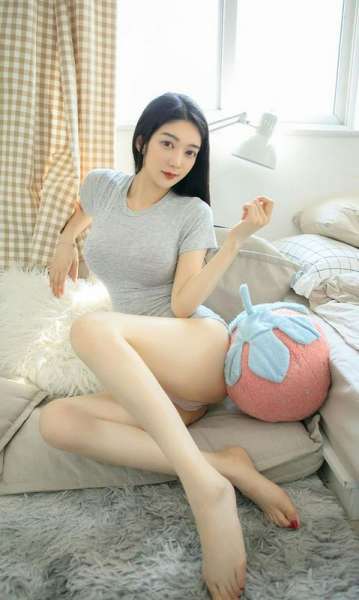 娇嫩优美美女模特小热巴angela清新吊带内衣诱惑迷人性感写真