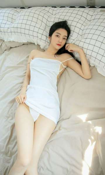 娇嫩优美美女模特小热巴angela清新吊带内衣诱惑迷人性感写真
