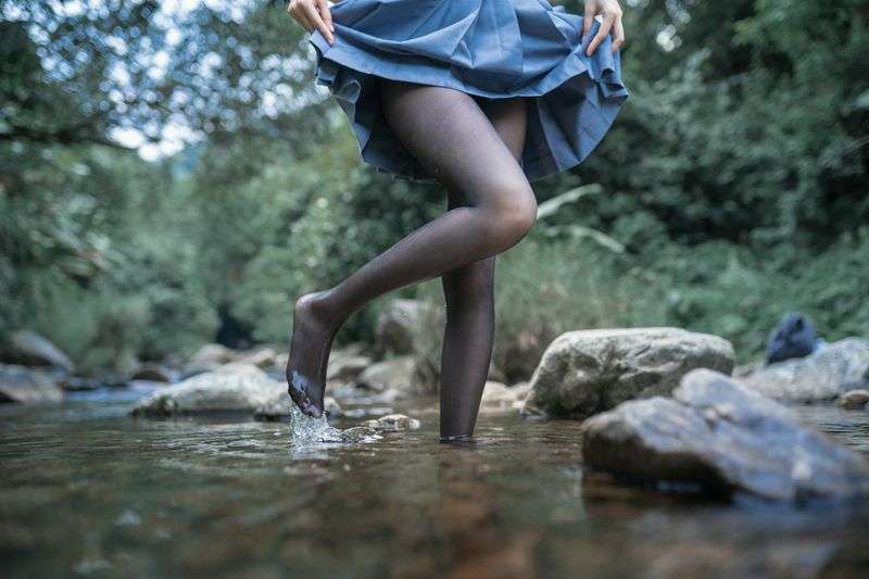 木绵绵水色溪边制服