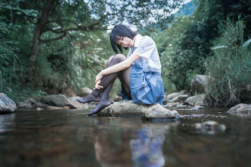 木绵绵水色溪边制服