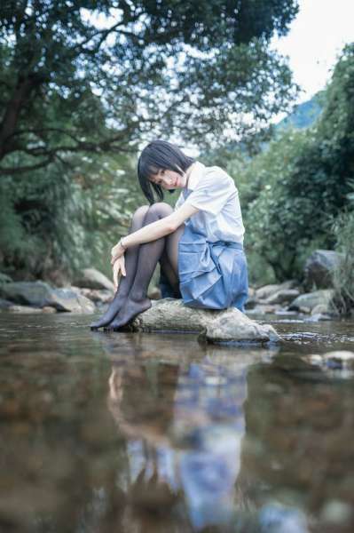 木绵绵水色溪边制服