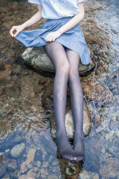 木绵绵水色溪边制服