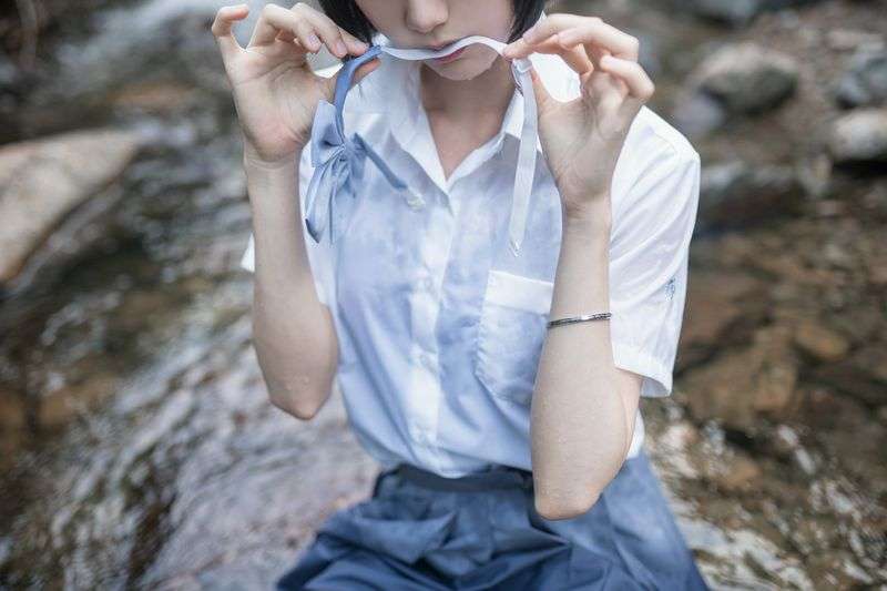木绵绵水色溪边制服