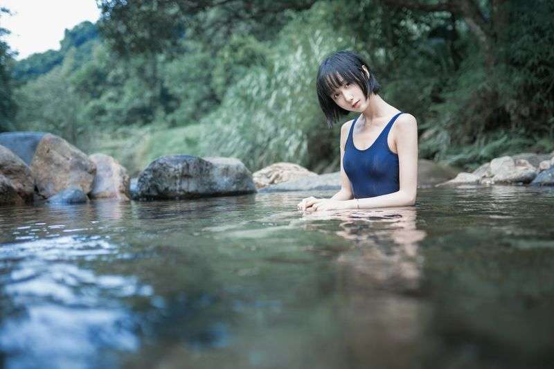 木绵绵水色溪边制服