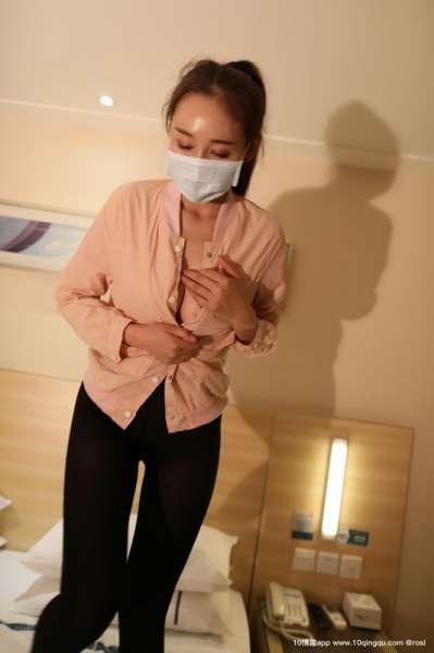 ROSI写真口罩系列 翘臀美女