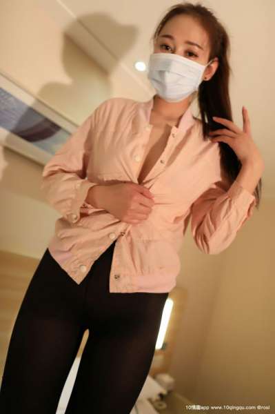 ROSI写真口罩系列 翘臀美女