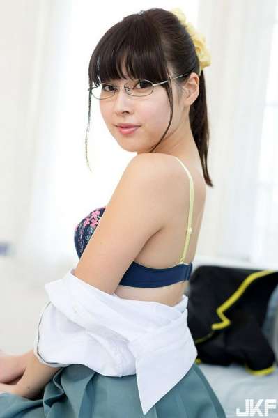 エロ画像绮丽なお姉さんのヤラシイ姿を今日のオカズに。