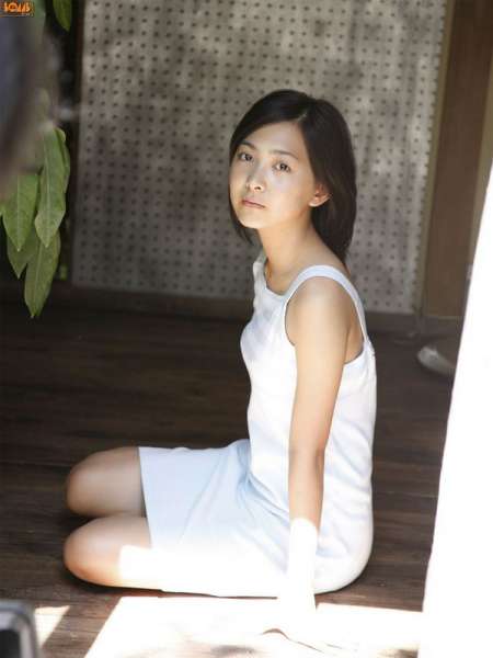 谷村美月 高清写真图套图写真图集