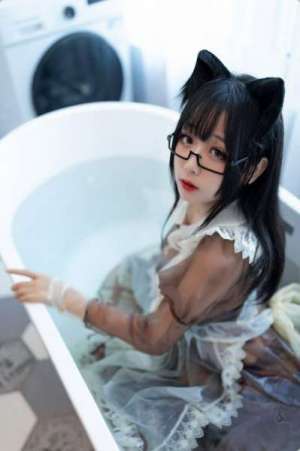 写真Cos日奈娇透明女仆