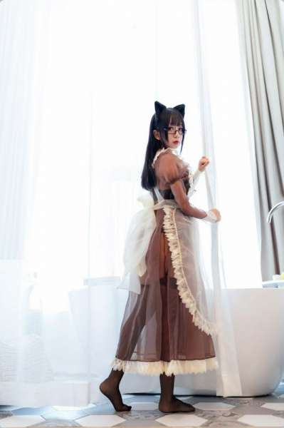 写真Cos日奈娇透明女仆