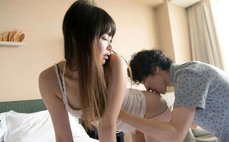 エロ画像 绮丽なお姉さんのヤラシイ姿を今日のオカズに。