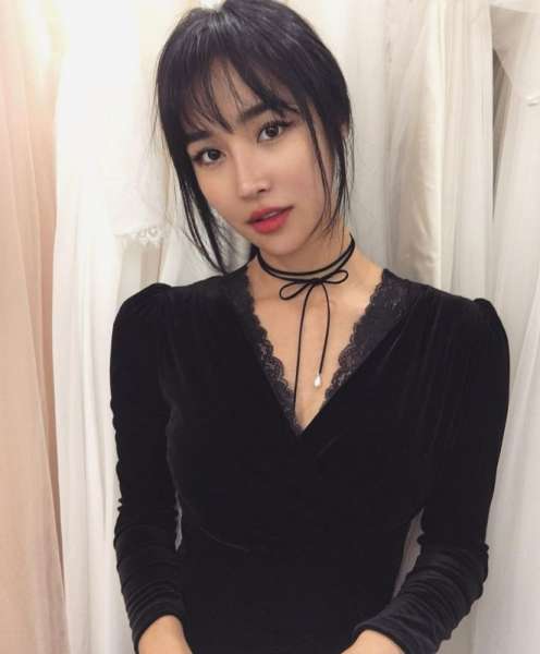 Jess超正脸蛋与浑圆美臀