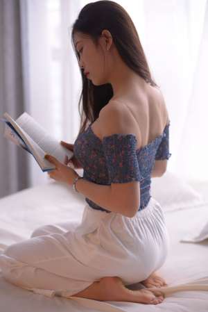 极具诱惑少妇美体