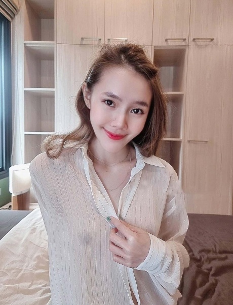 爱笑的骚货，孕气不会太差哦
