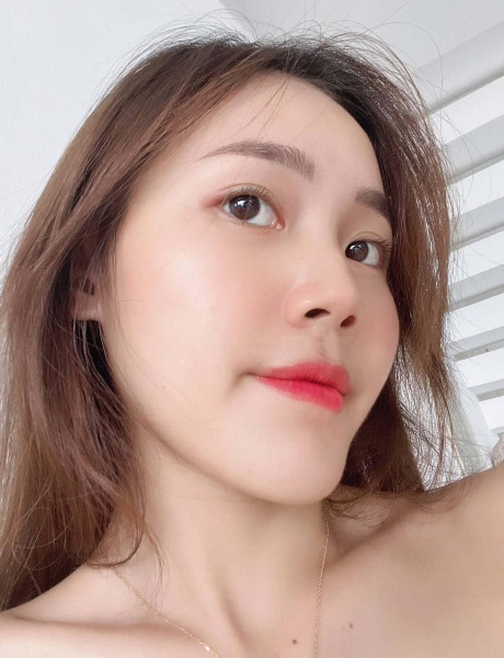 爱笑的骚货，孕气不会太差哦