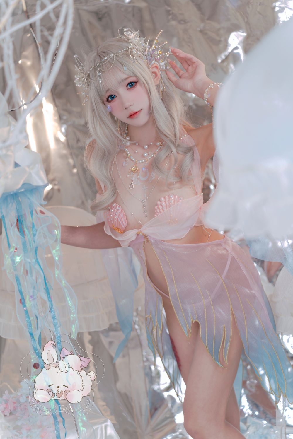 白嫩可爱如精灵般晶莹剔透