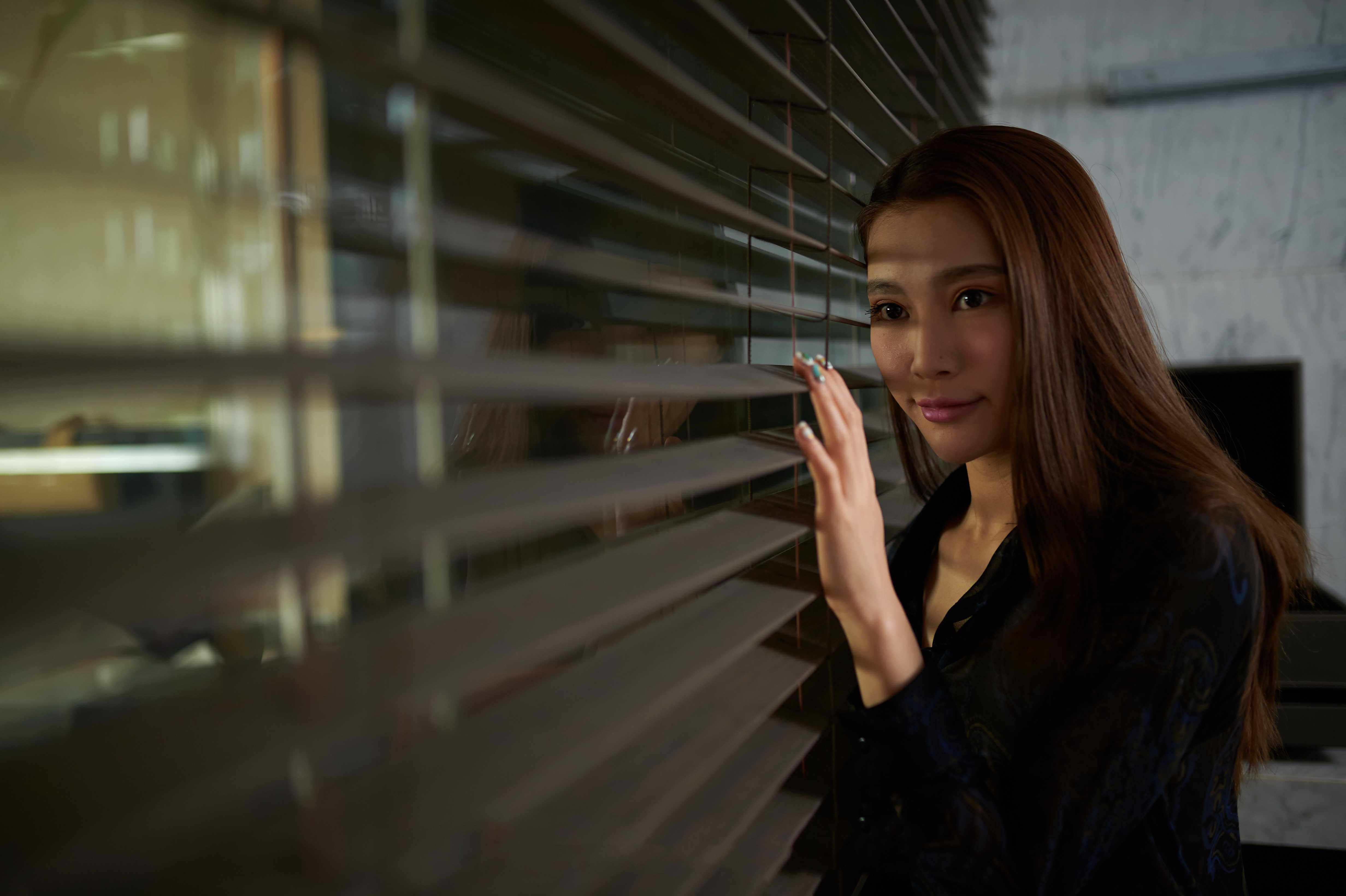 粉嫩且害羞的妹子