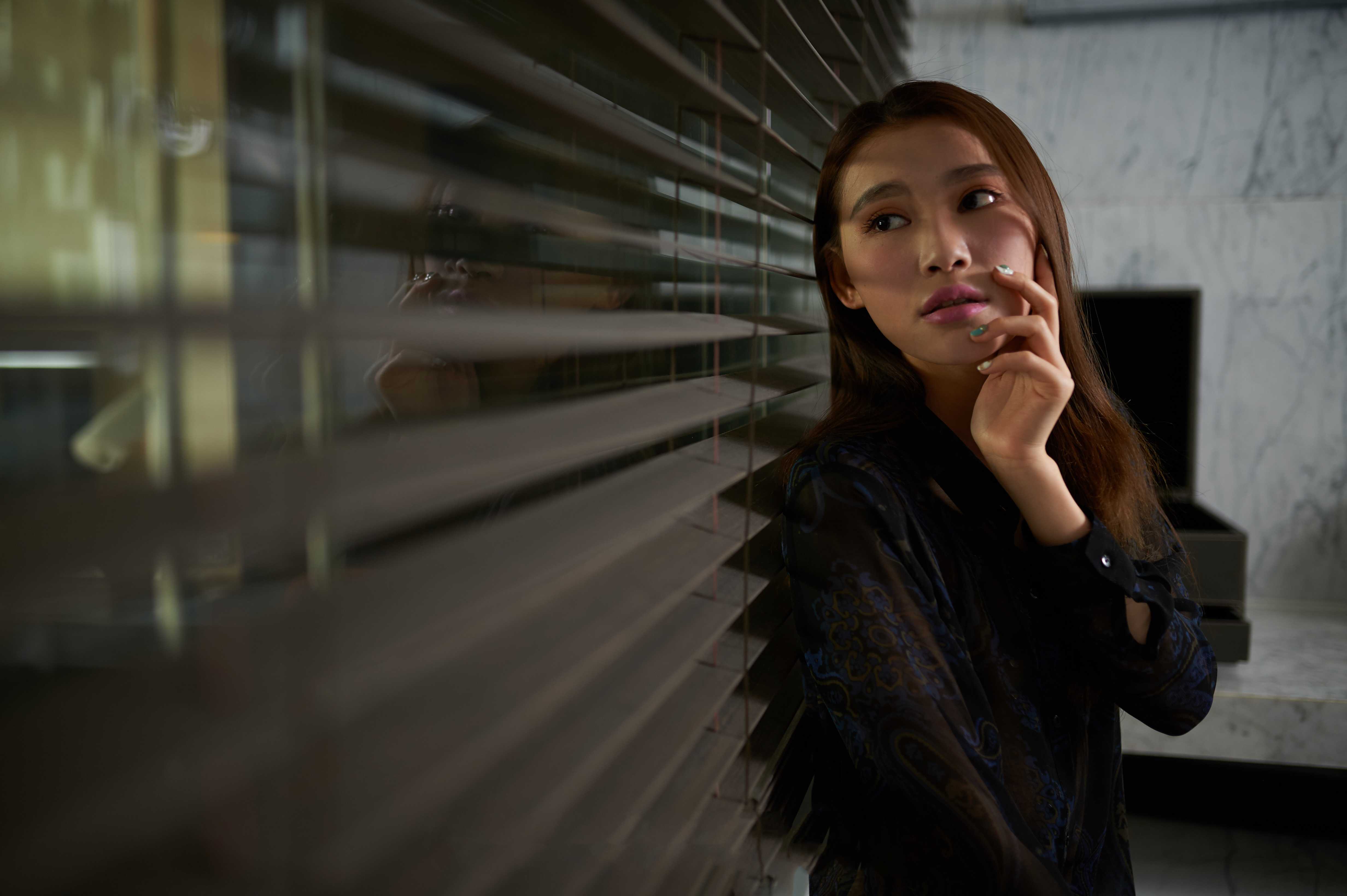 粉嫩且害羞的妹子