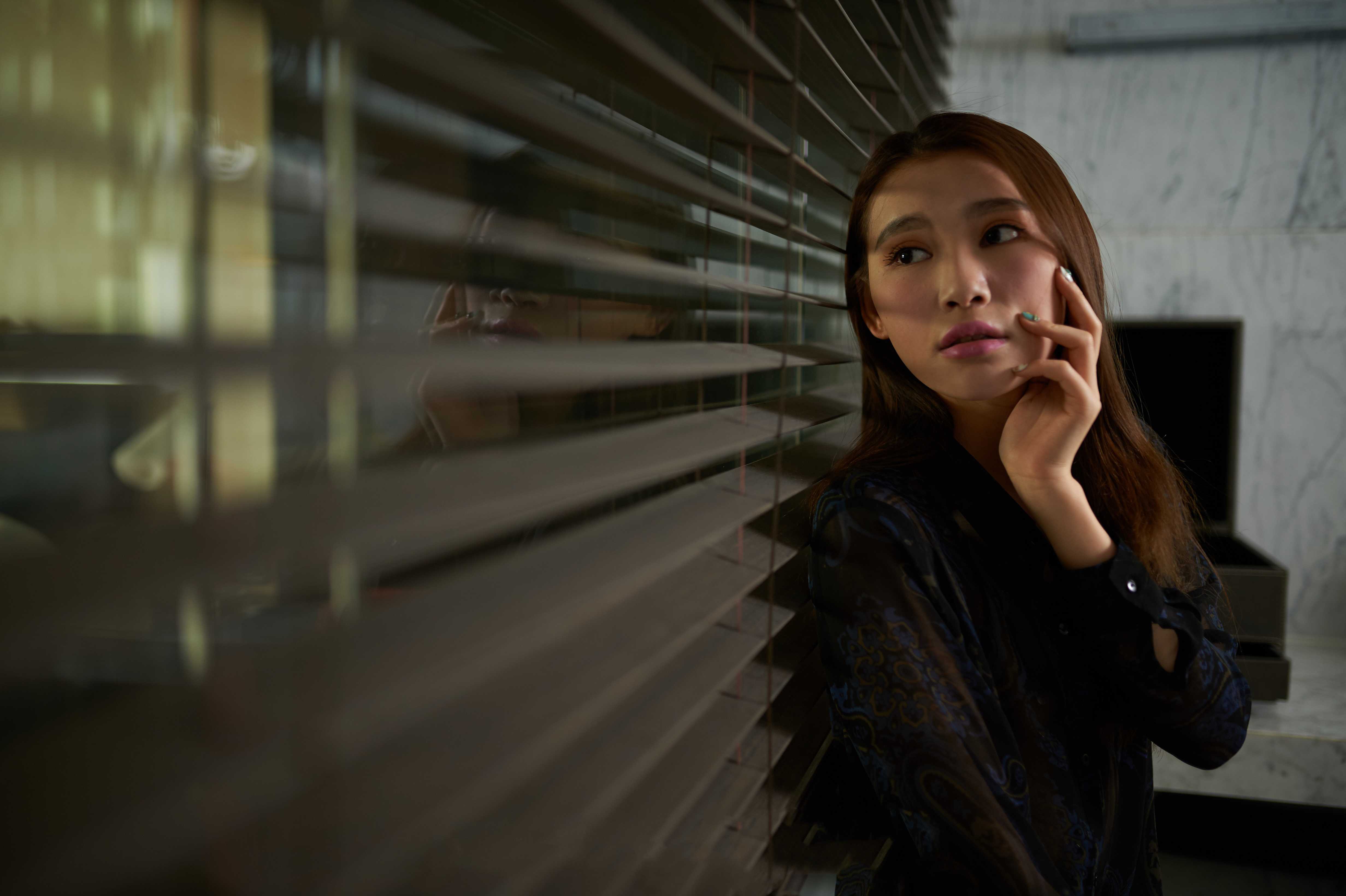 粉嫩且害羞的妹子