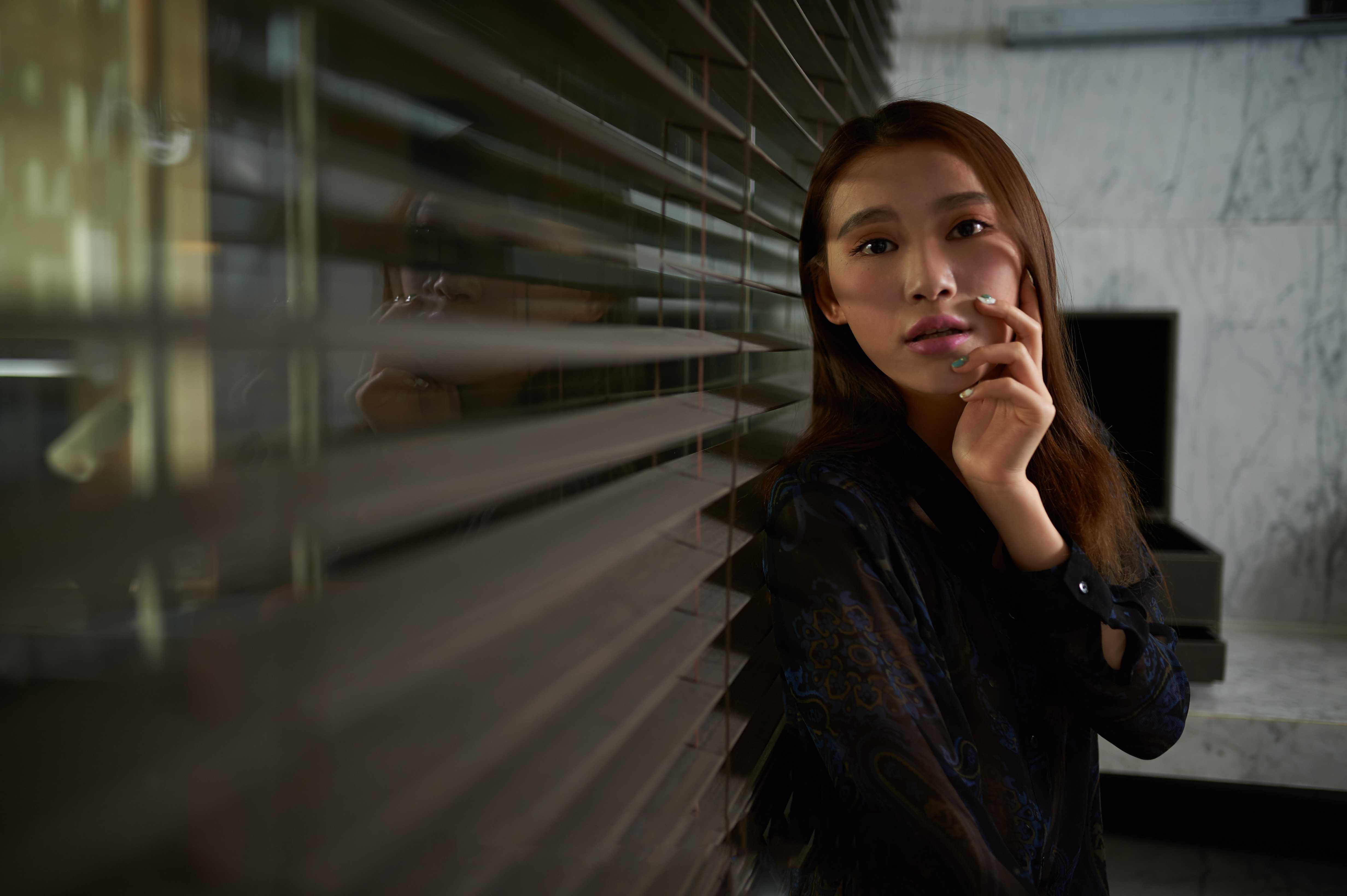 粉嫩且害羞的妹子