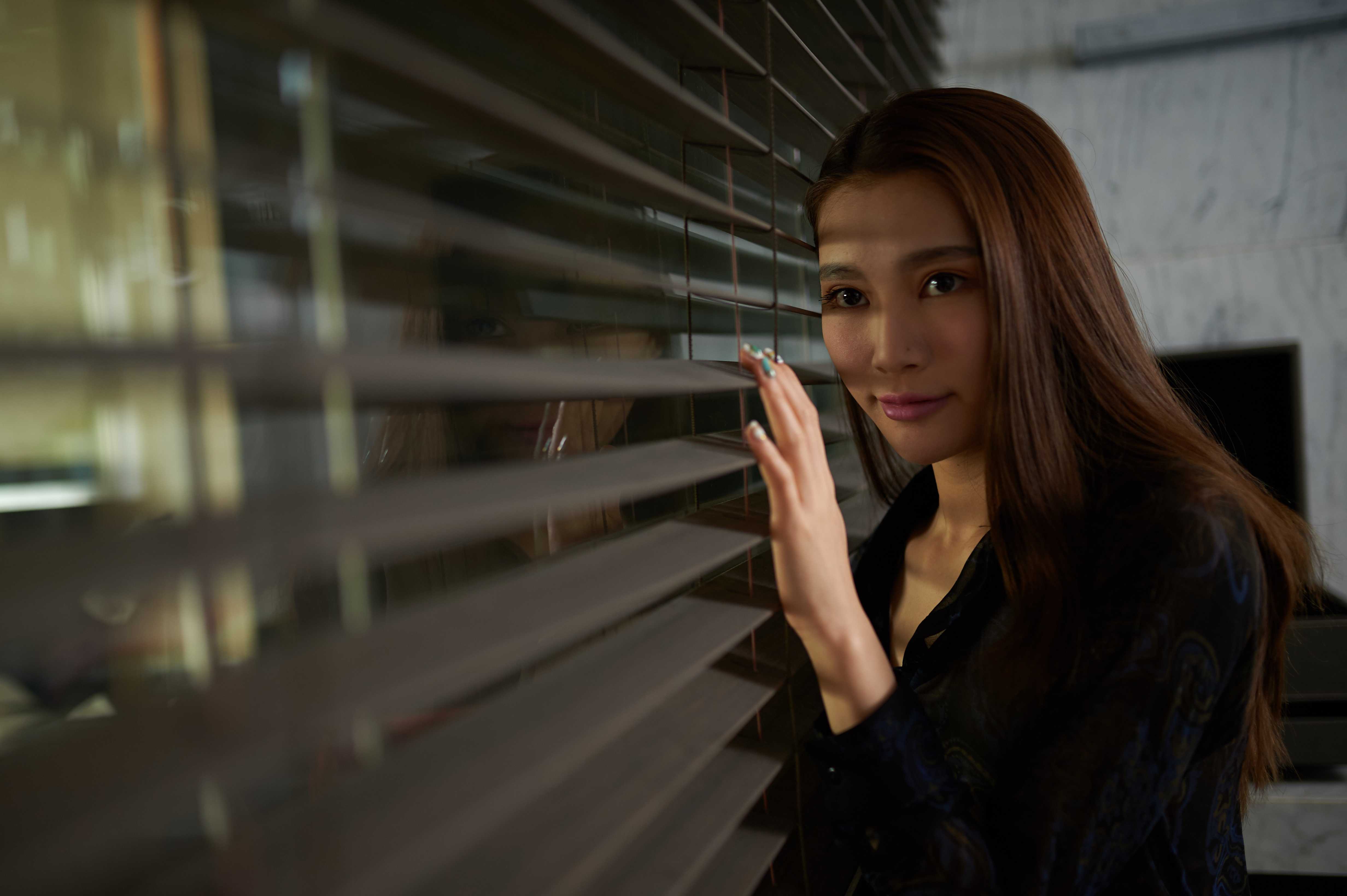 粉嫩且害羞的妹子