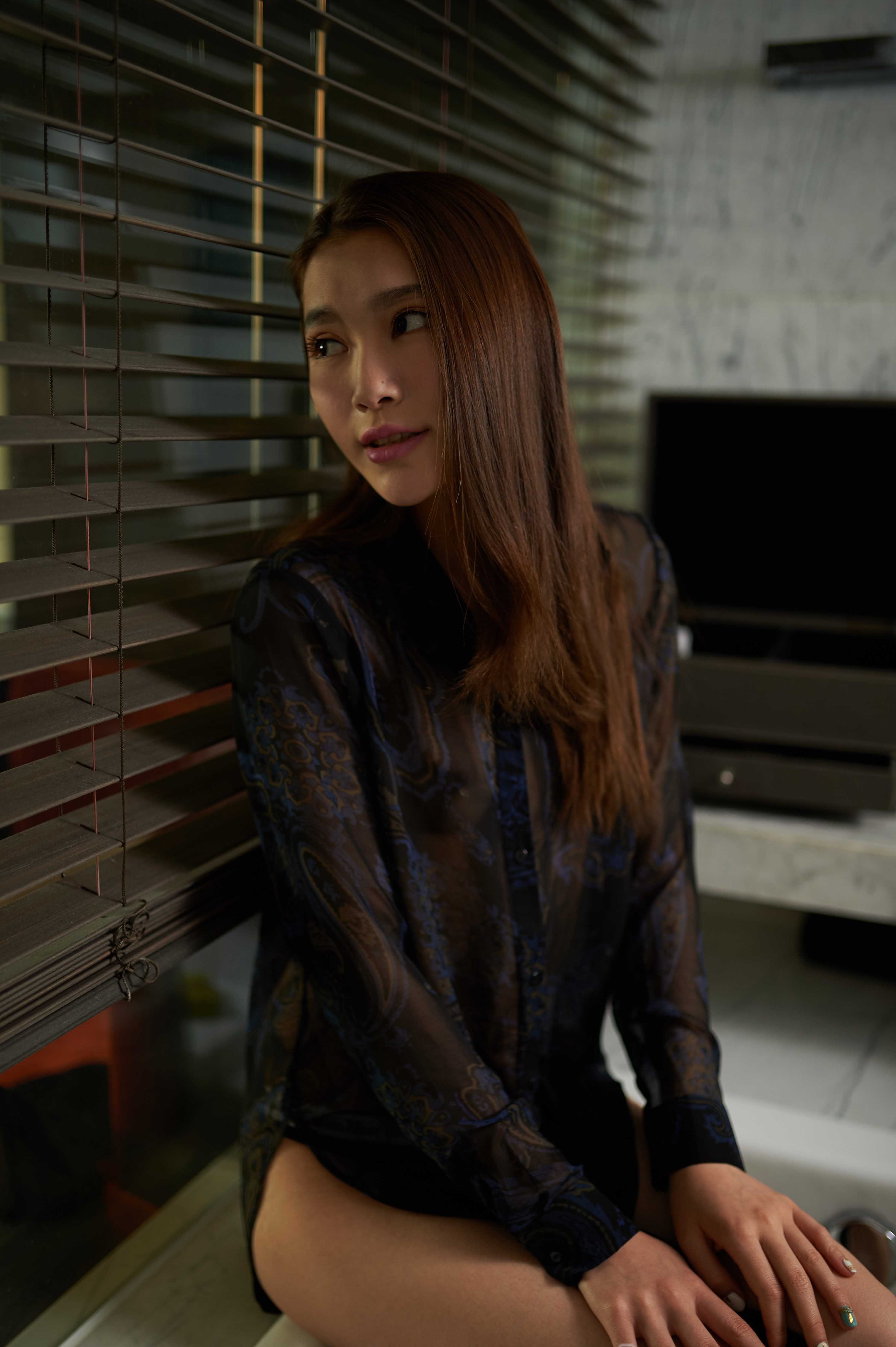 粉嫩且害羞的妹子