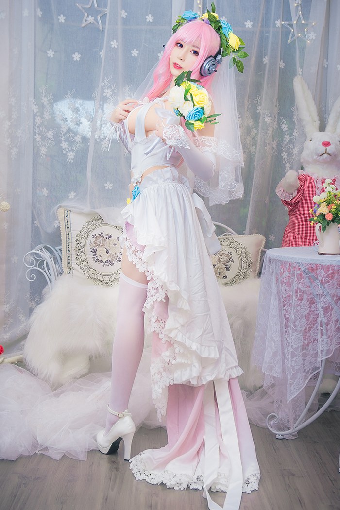 白色高跟美乳