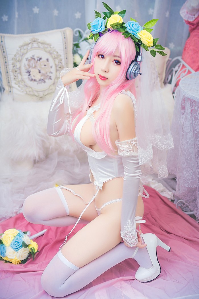 白色高跟美乳